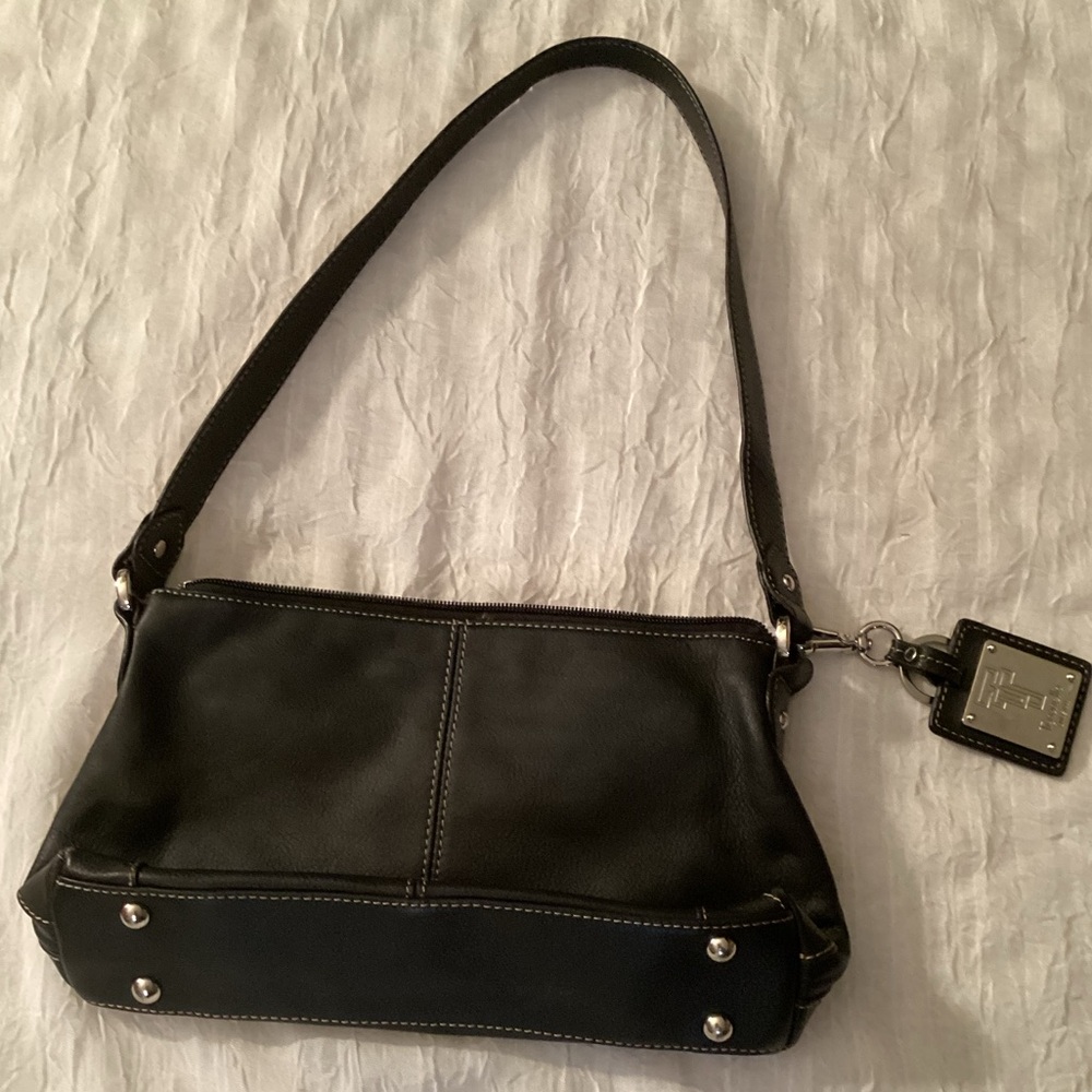 Tignanello Black Leather Shoulder Bag Key Fob & Bag Charm Single Strap - Picture 2 of 13